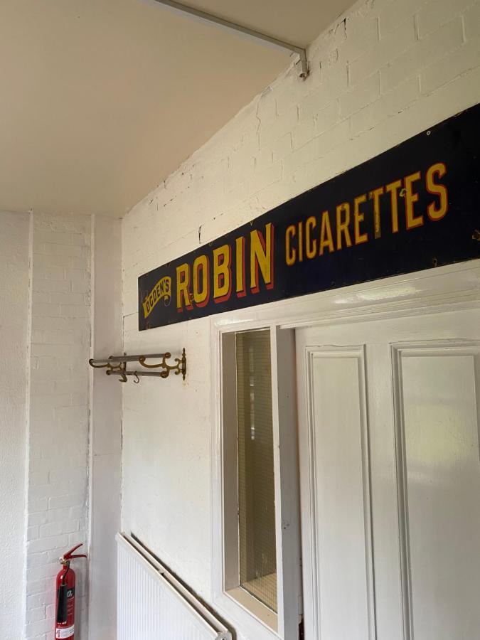 The Lodge At Carlton Tavern Free Parking York Extérieur photo