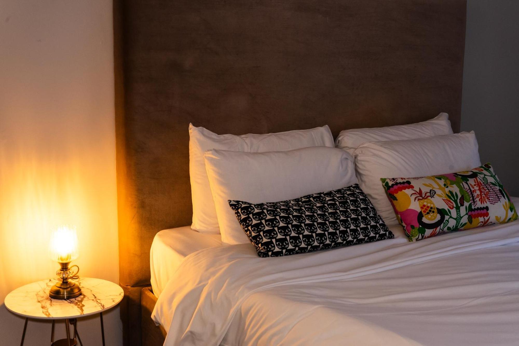 The Lodge At Carlton Tavern Free Parking York Extérieur photo